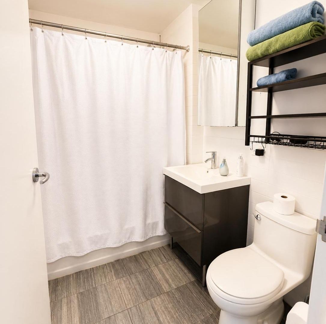 Nyc With Private Bathroom & Kitchenette *