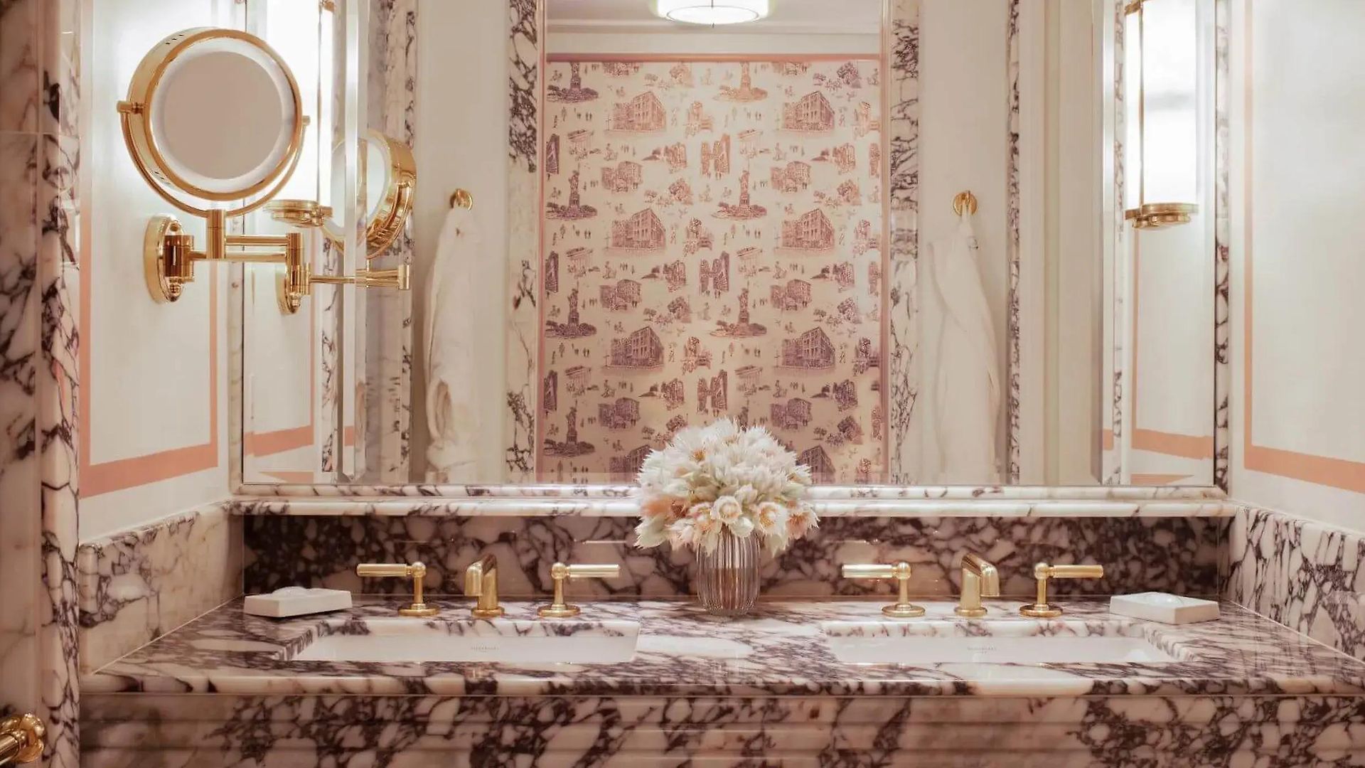 Fouquet's Hotel 5*