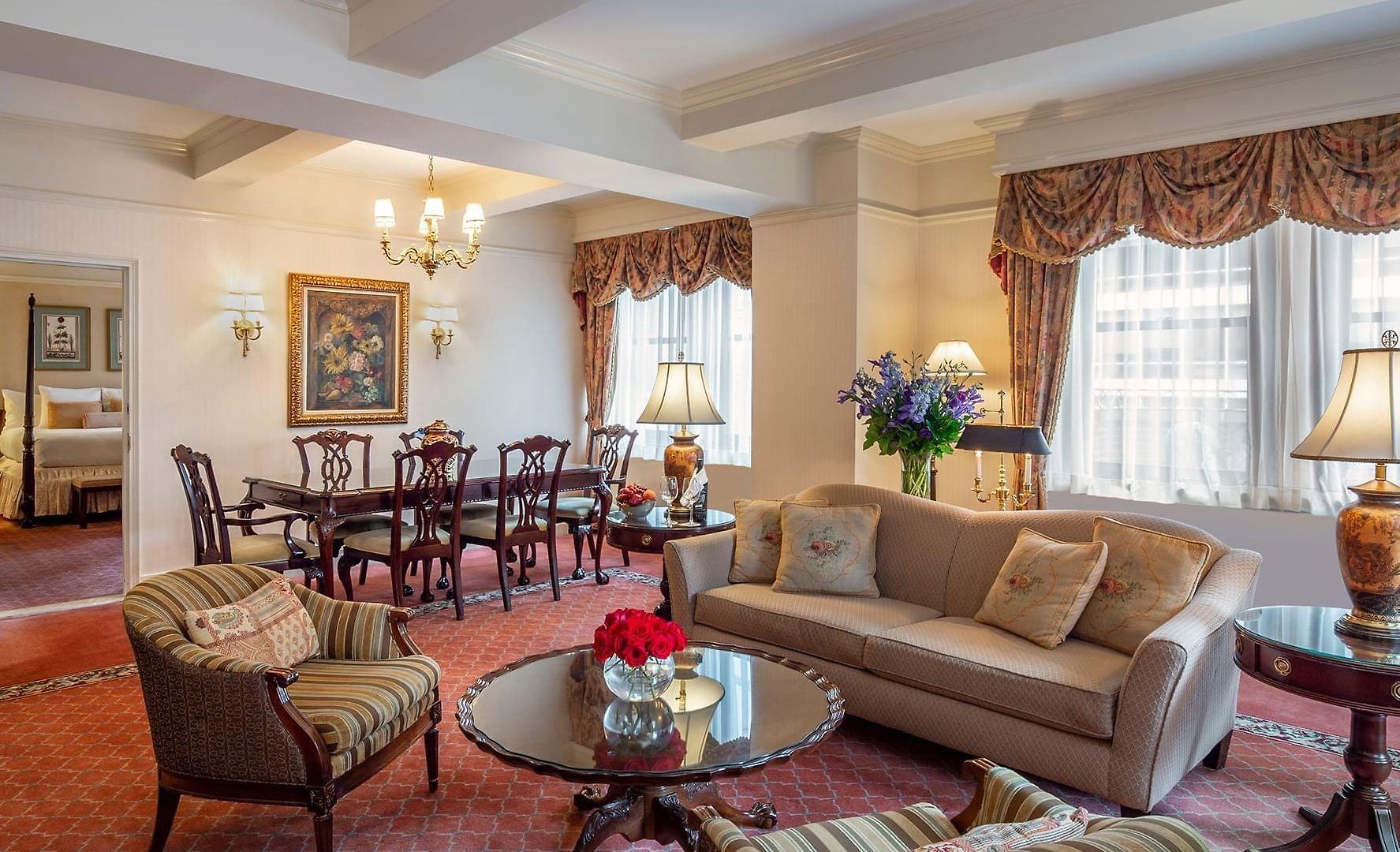 Warwick Hotel 4*