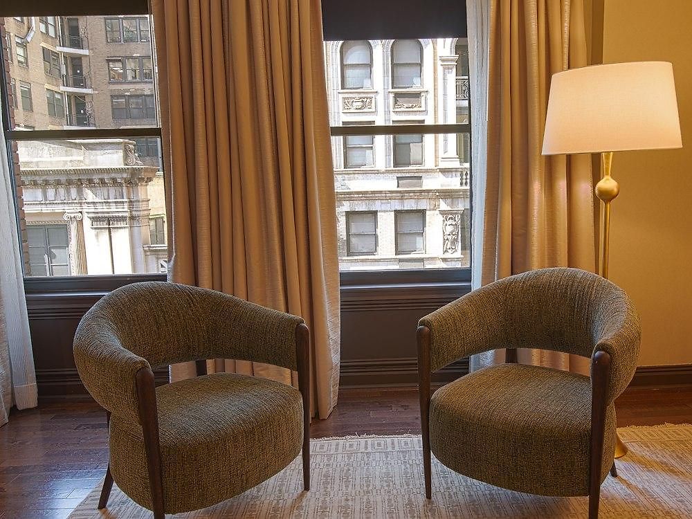 The Iroquois Times Square, A Small Luxury 5* New York