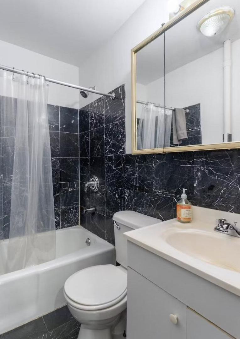 Chic One Bedroom Retreat In Downtown Manhattan New York