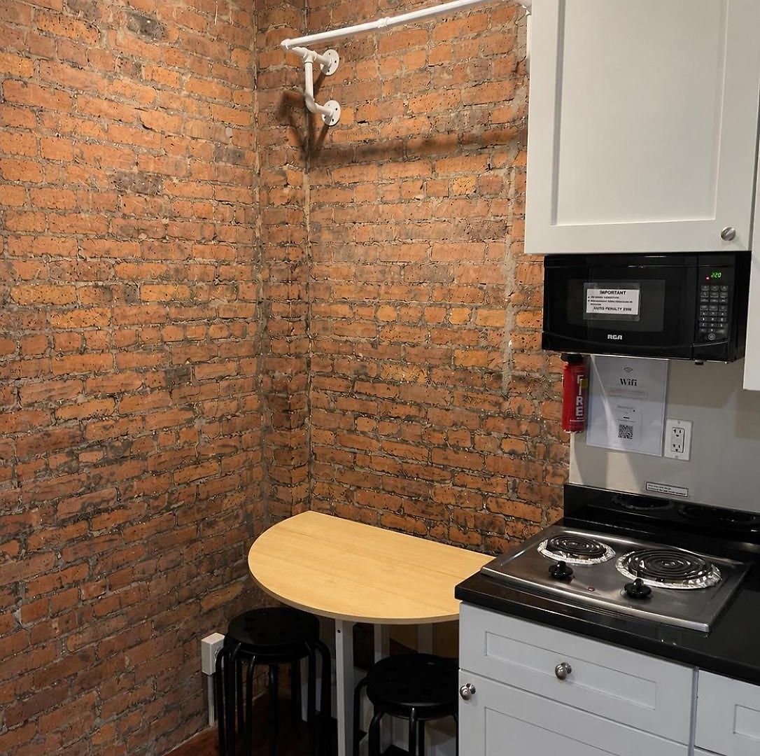 Nest 1 Bedroom Kitchenette New York