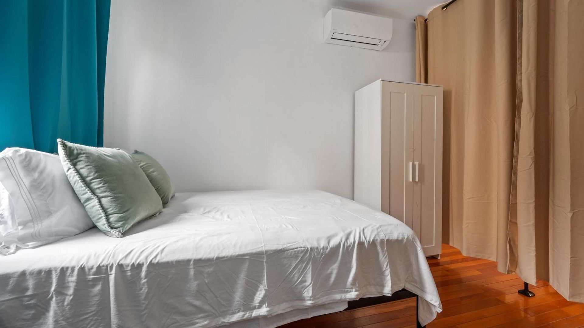 Hotel Upper East Side Luxury 3br 2b 1700 Square Feet 4*