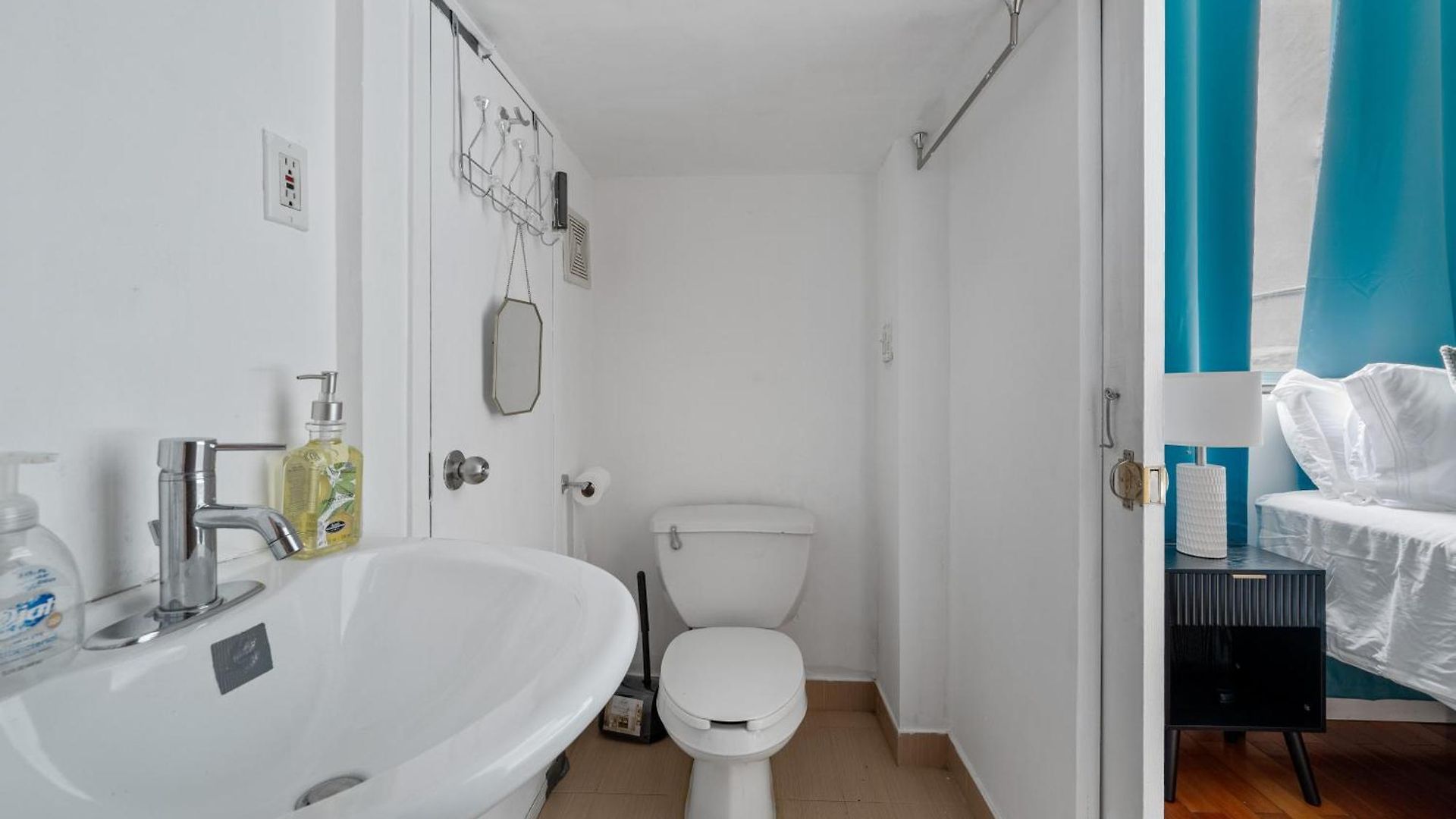 Upper East Side Luxury 3br 2b 1700 Square Feet 4* New York