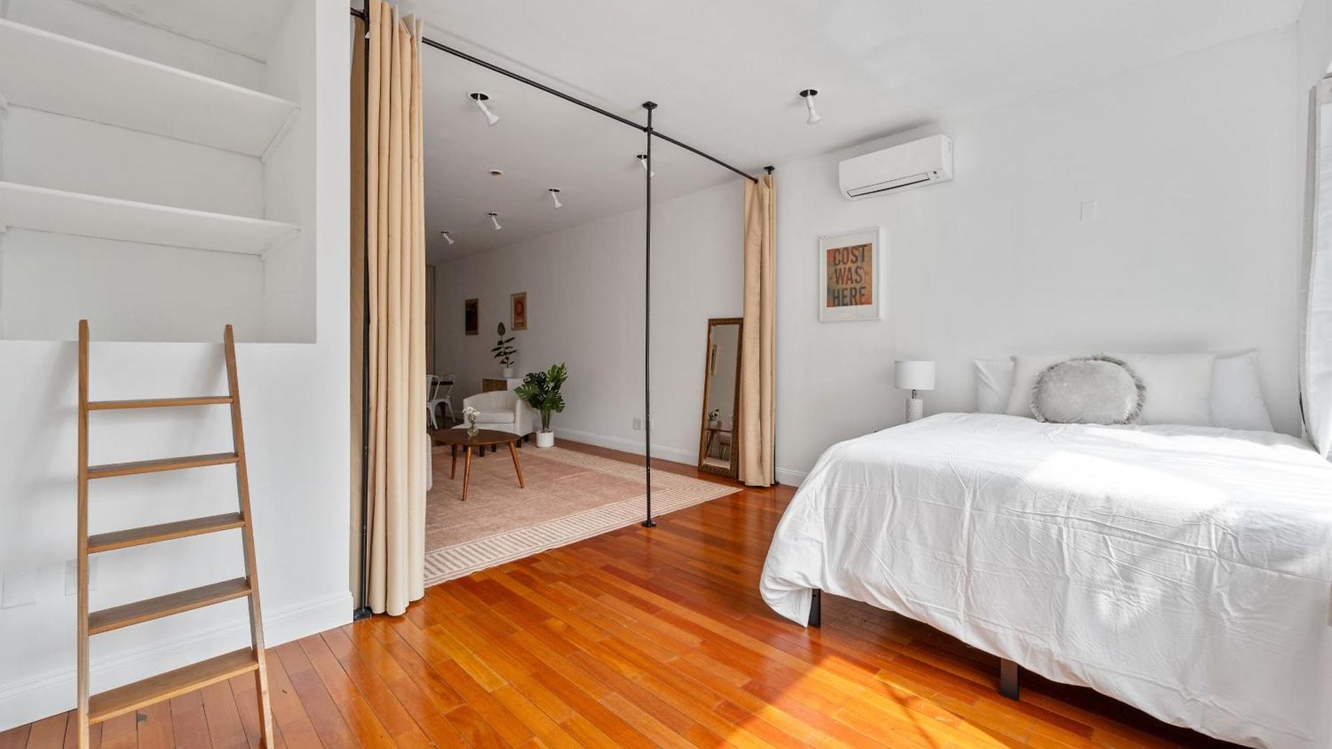 Upper East Side Luxury 3br 2b 1700 Square Feet Hotel
