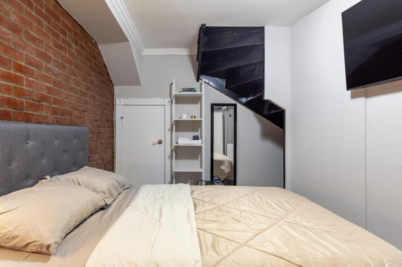 Apartment Private Bedroom With Shared Bathroom In Union Square Downtown Manhattan - Steps From The Dining & Nightlife! New York