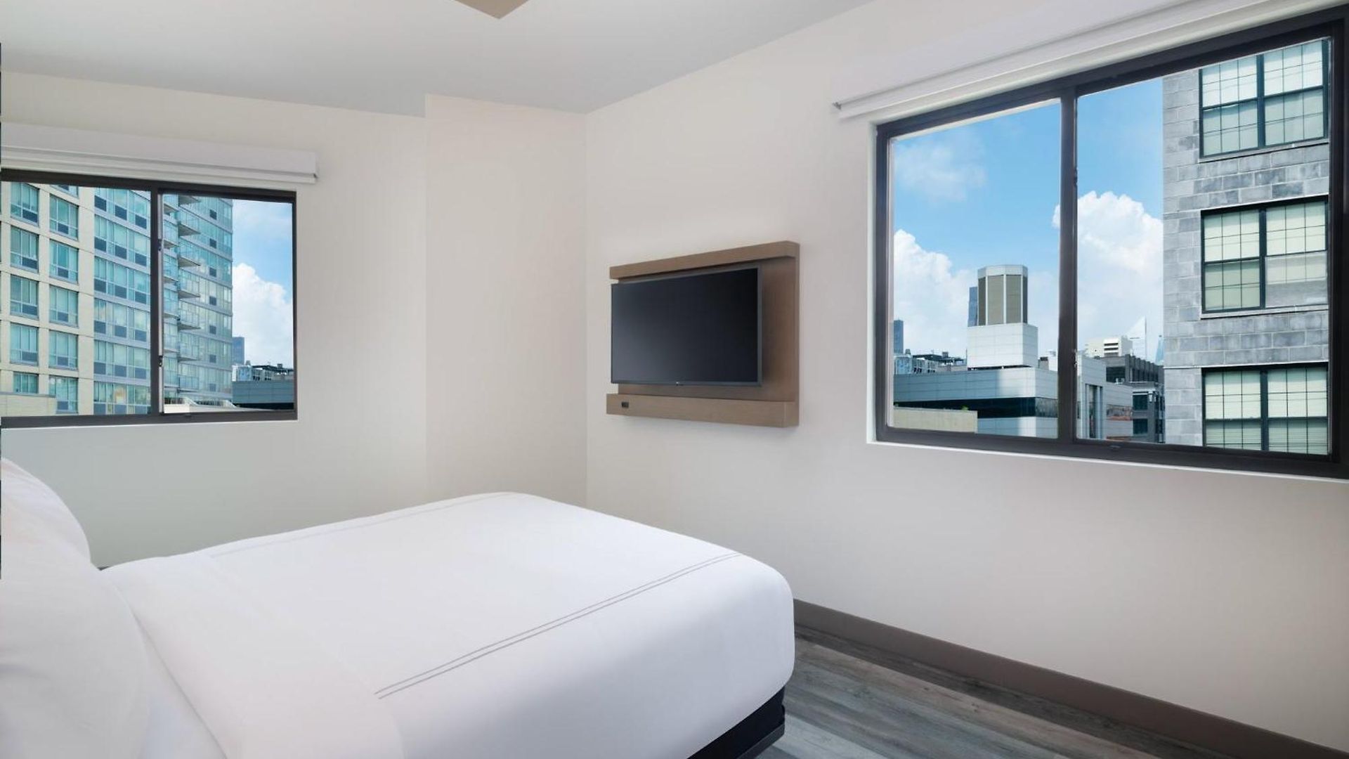 Even Long Island - By Ihg Hotel 3*