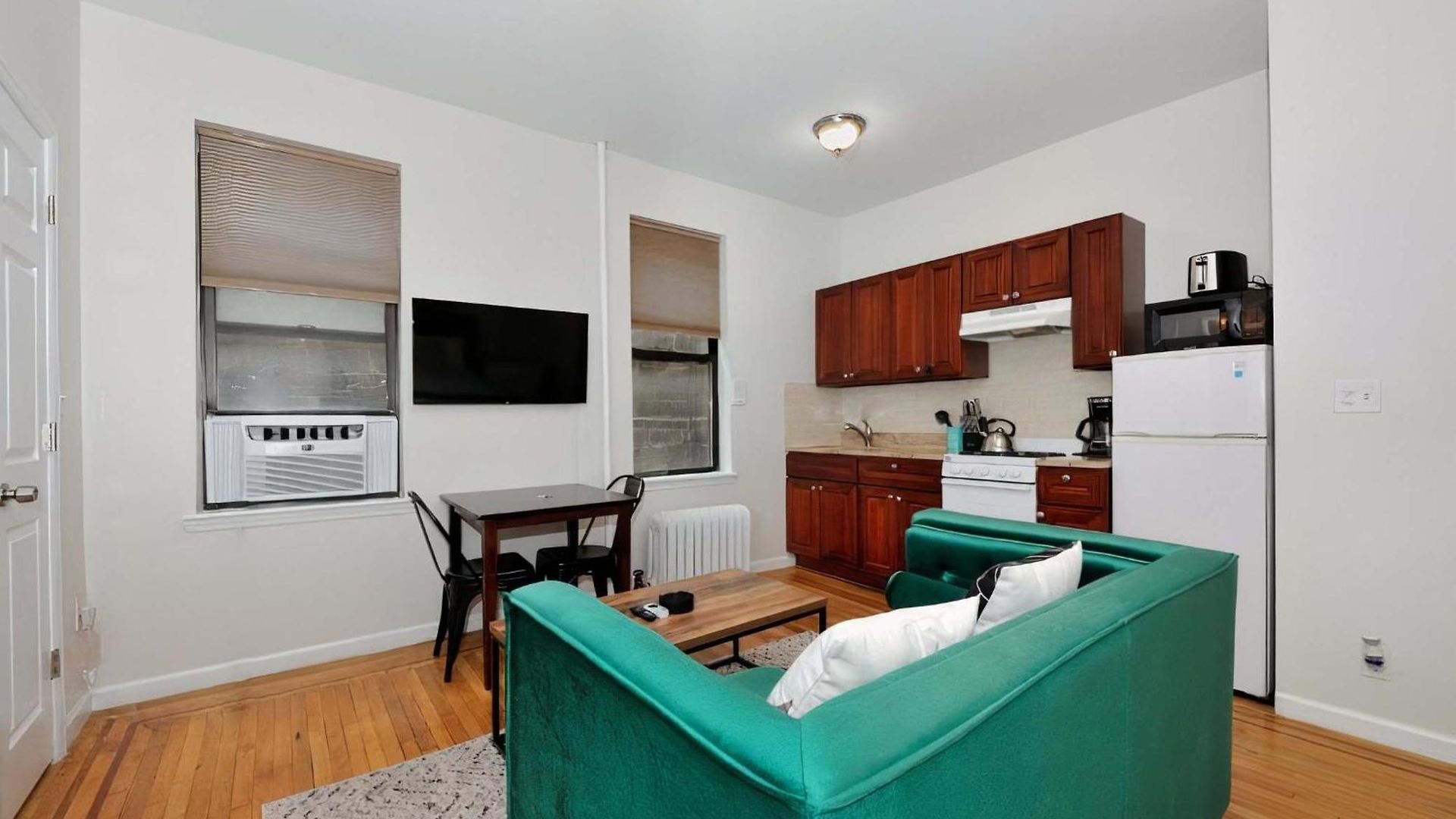 The Lexy Viii Vibe 8645 Apartment