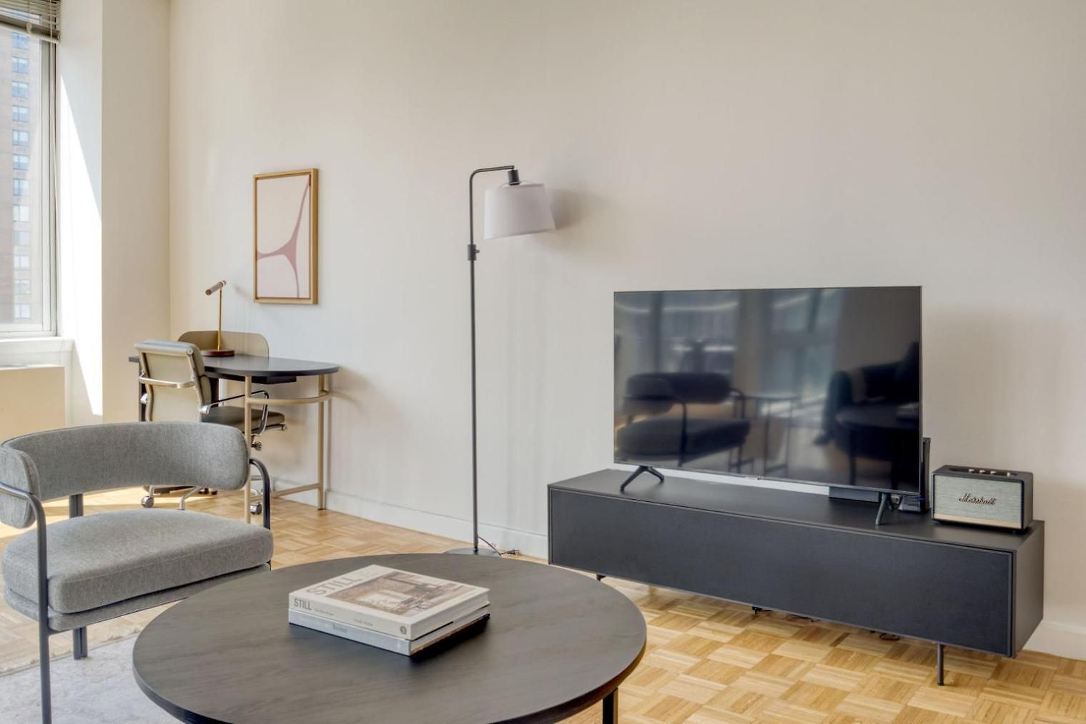 Apartment Uws 2br W Doorman Gym Nr Park Nyc-950 New York