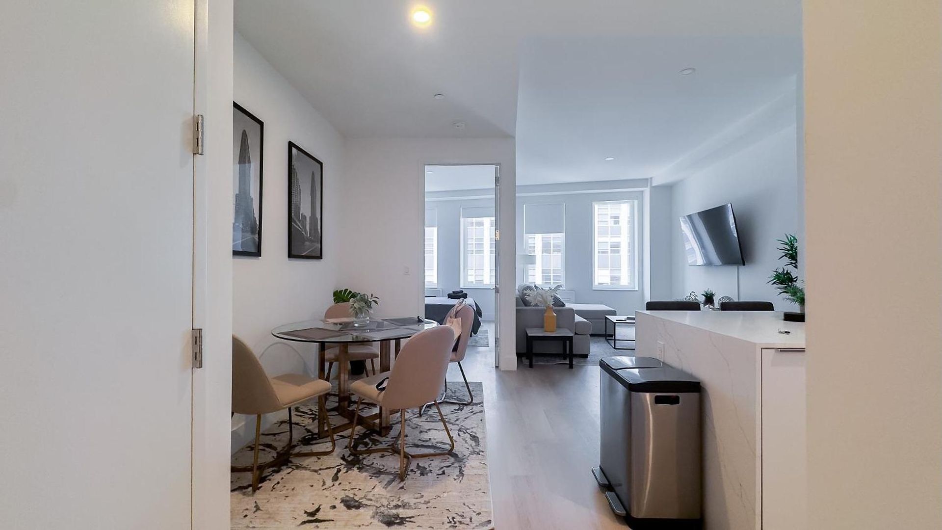 Stylish 3br Luxury Retreat In The Heart Of Fidi