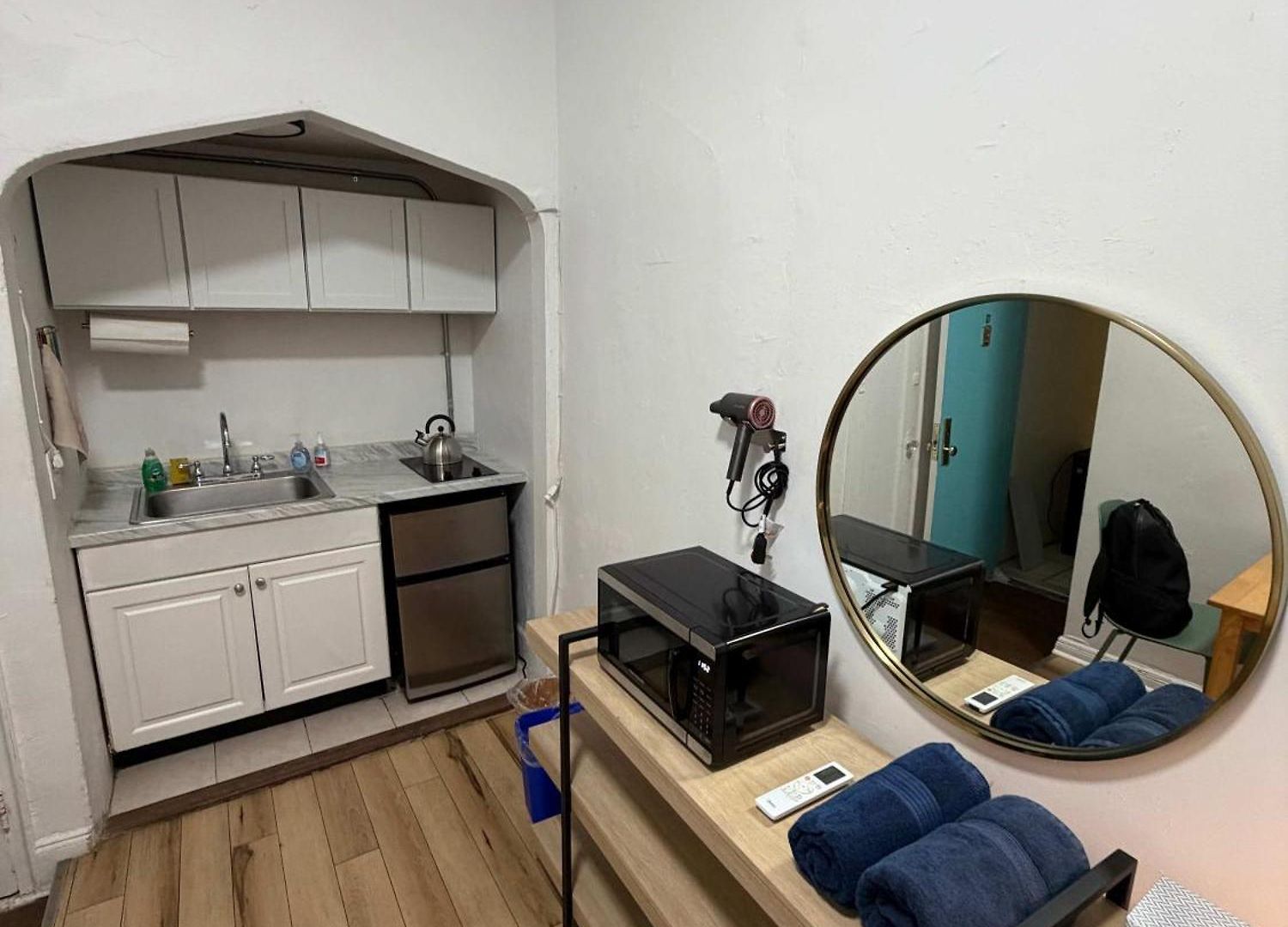 Chelsea Studio-shared Bathroom With Kitchen Twin Bunk Bed *