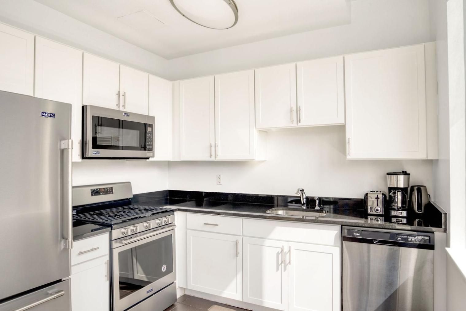 Uws 2br W Doorman Gym Nr Park Nyc-950 Apartment *