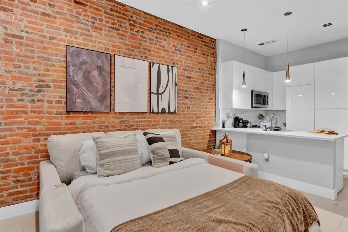 Modern West Village 1br Garden Steps To Subway Apartment *