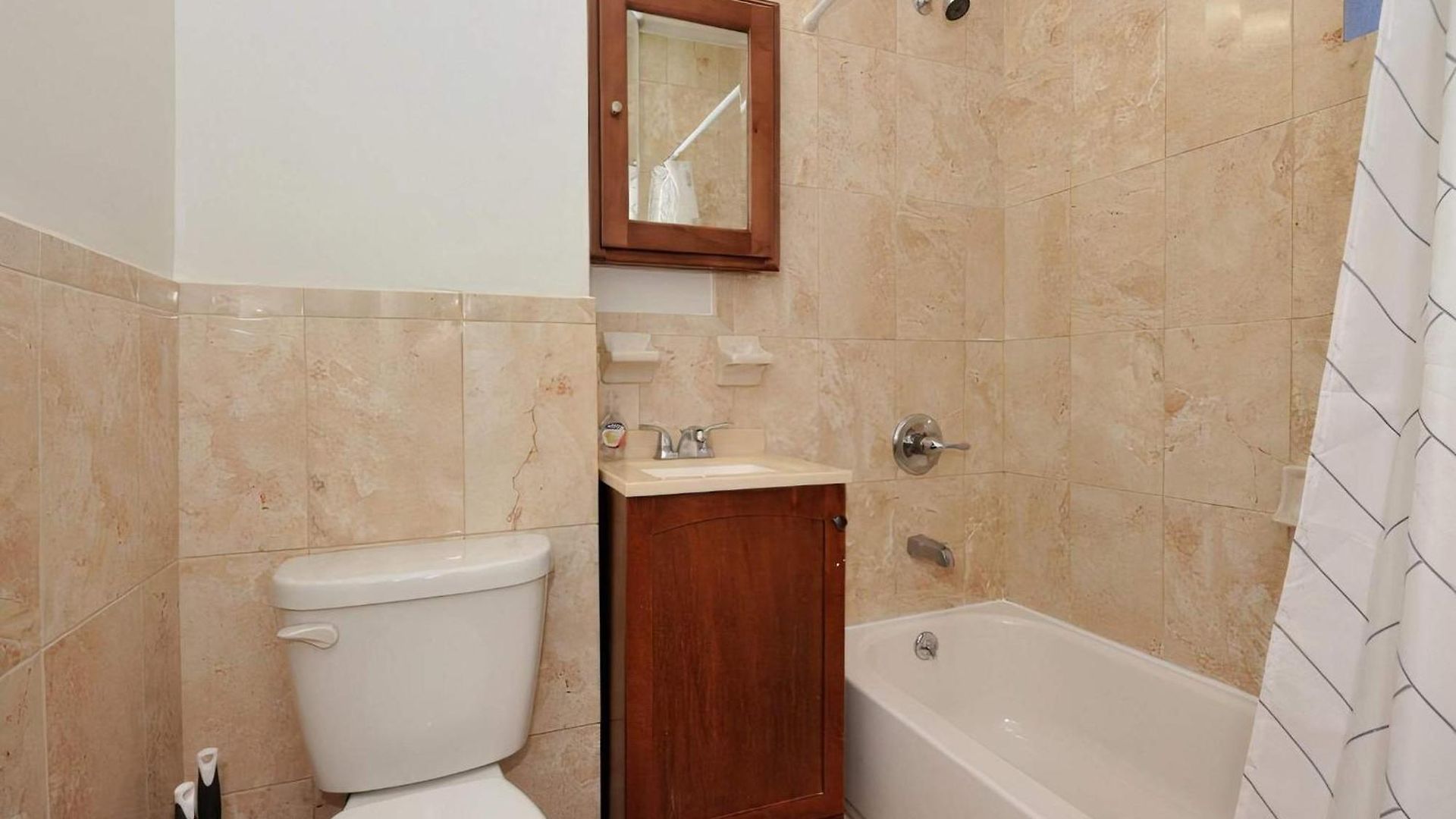 The Lexy Viii Vibe 8645 Apartment