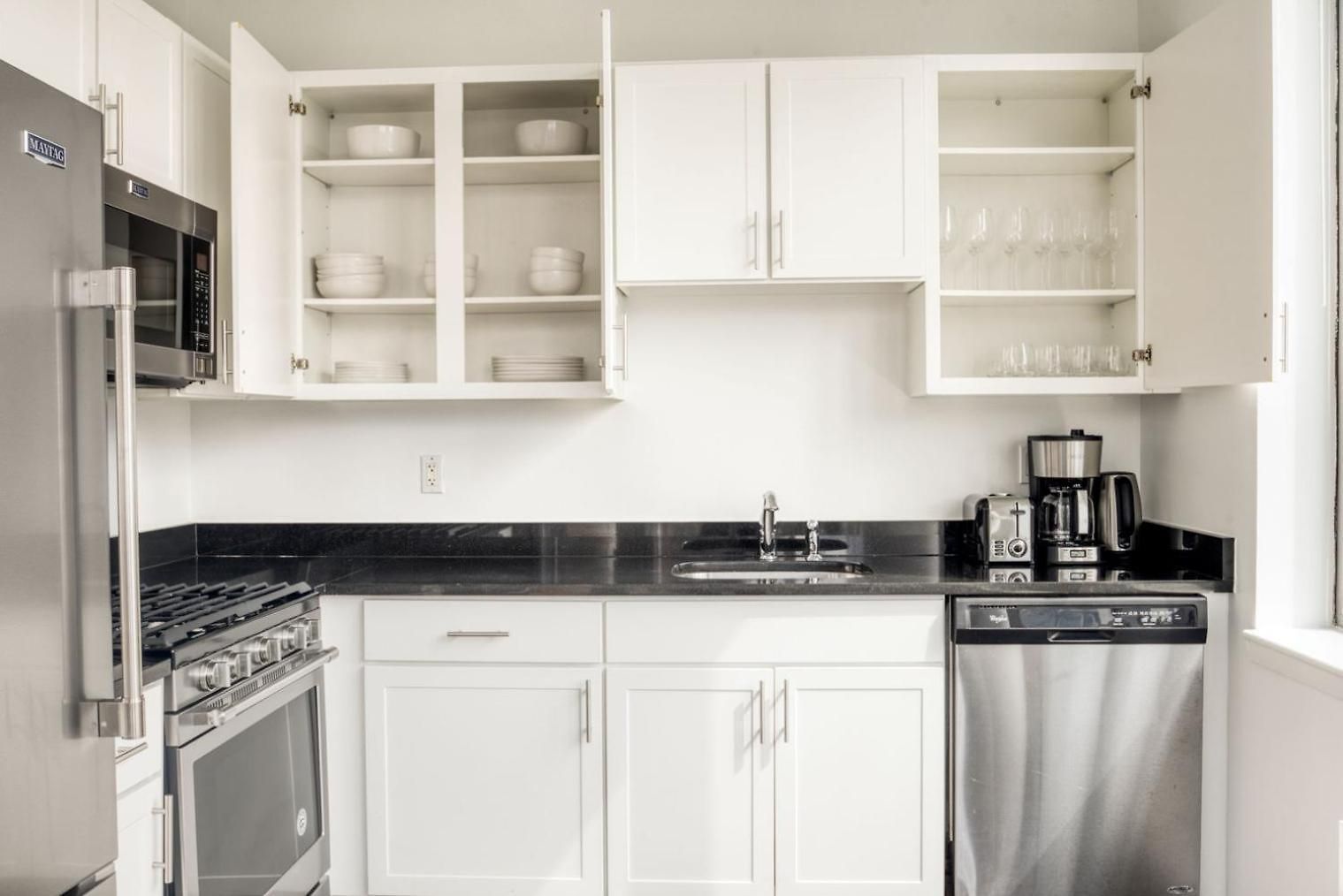 Apartment Uws 2br W Doorman Gym Nr Park Nyc-950