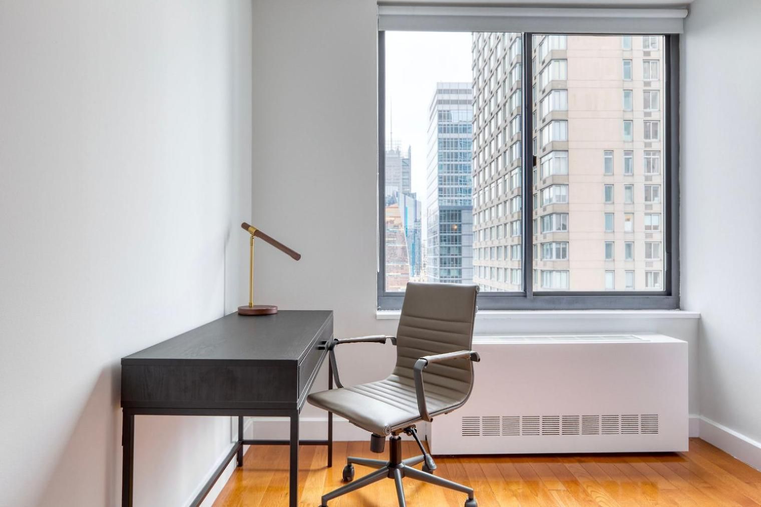 Apartment Midtown 2br W Gym Doorman Nr Theater District Nyc-1226