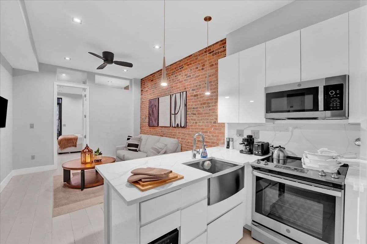 Apartment Modern West Village 1br Garden Steps To Subway *
