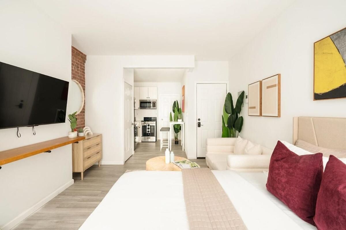 240 East Apartment New York