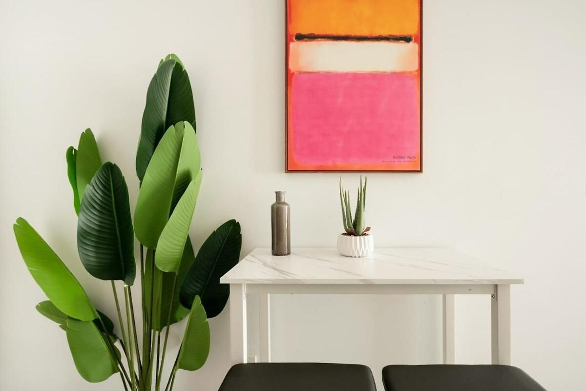 Apartment 240 East
