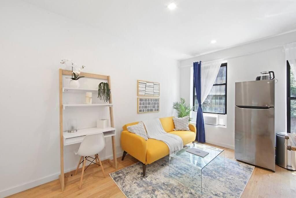 69 Les Apartment New York