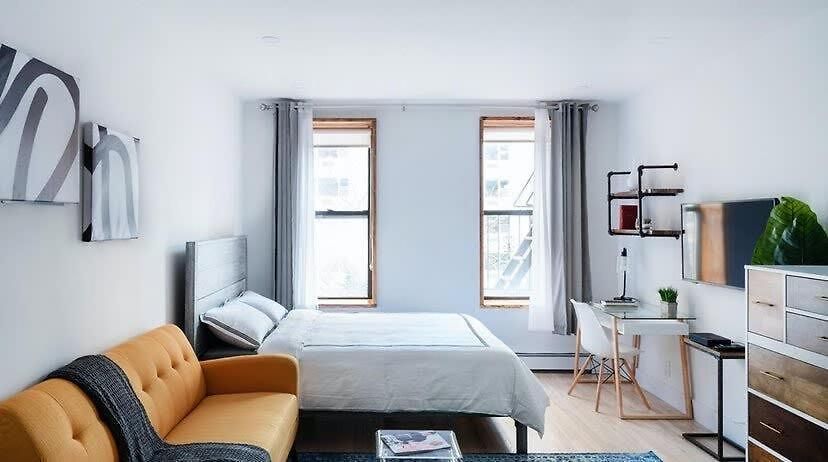 Apartment 1597 *
