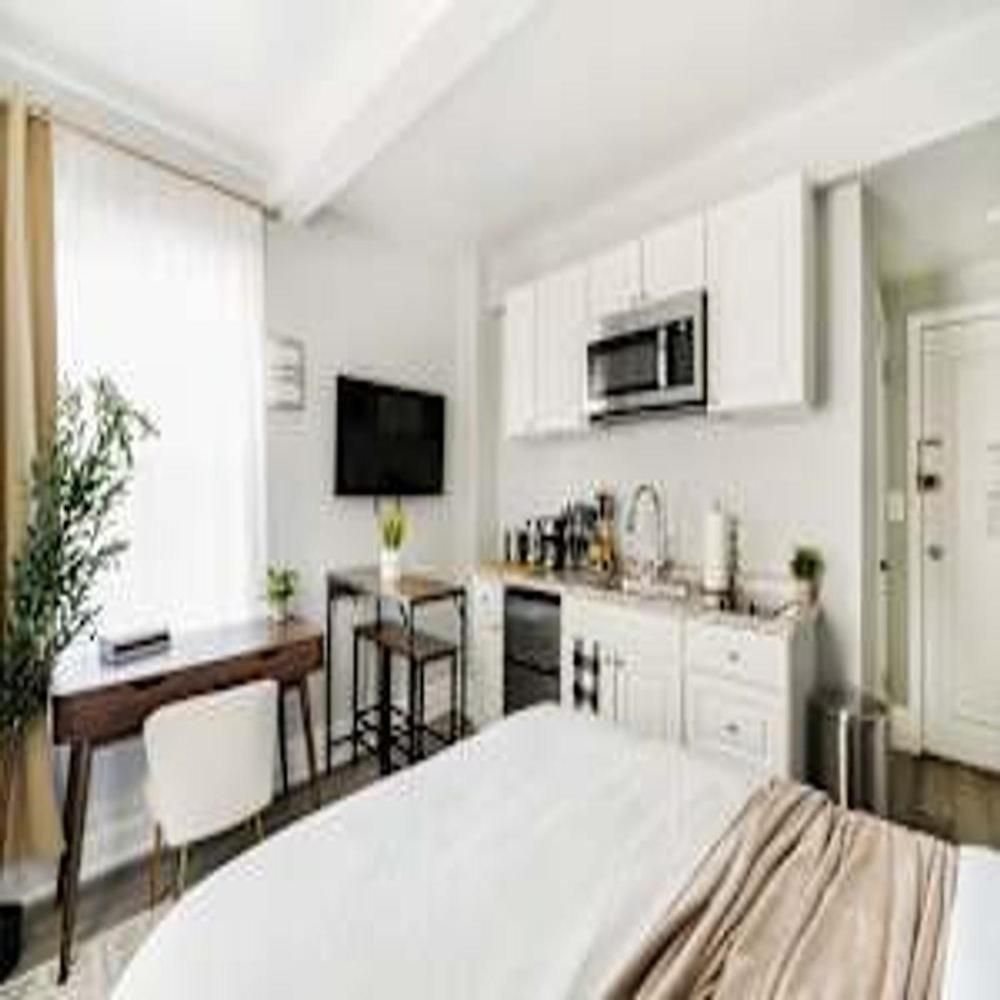 Apartment 73 West