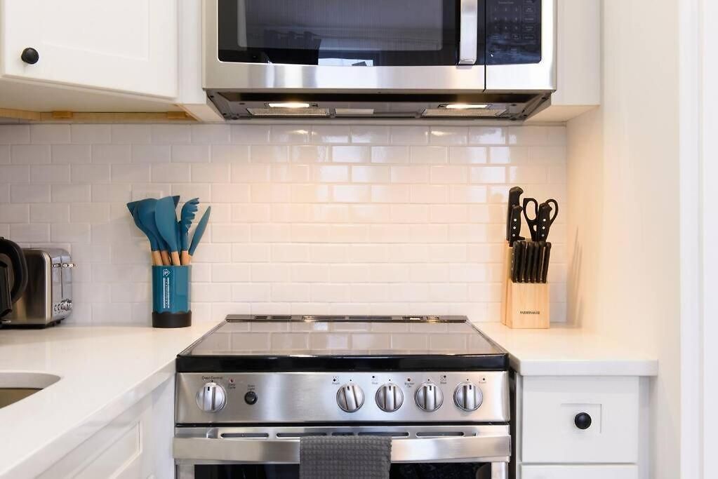 Apartment 240 East
