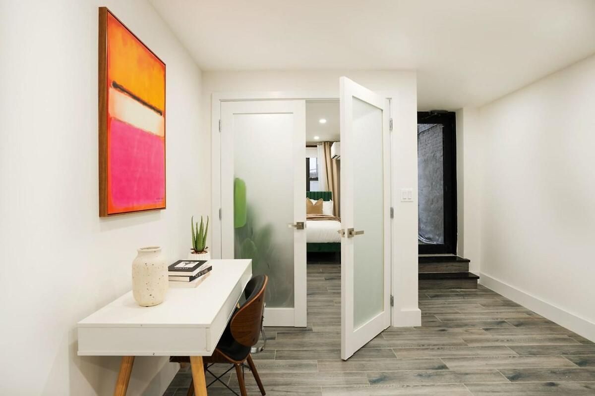 317 Ues Apartment