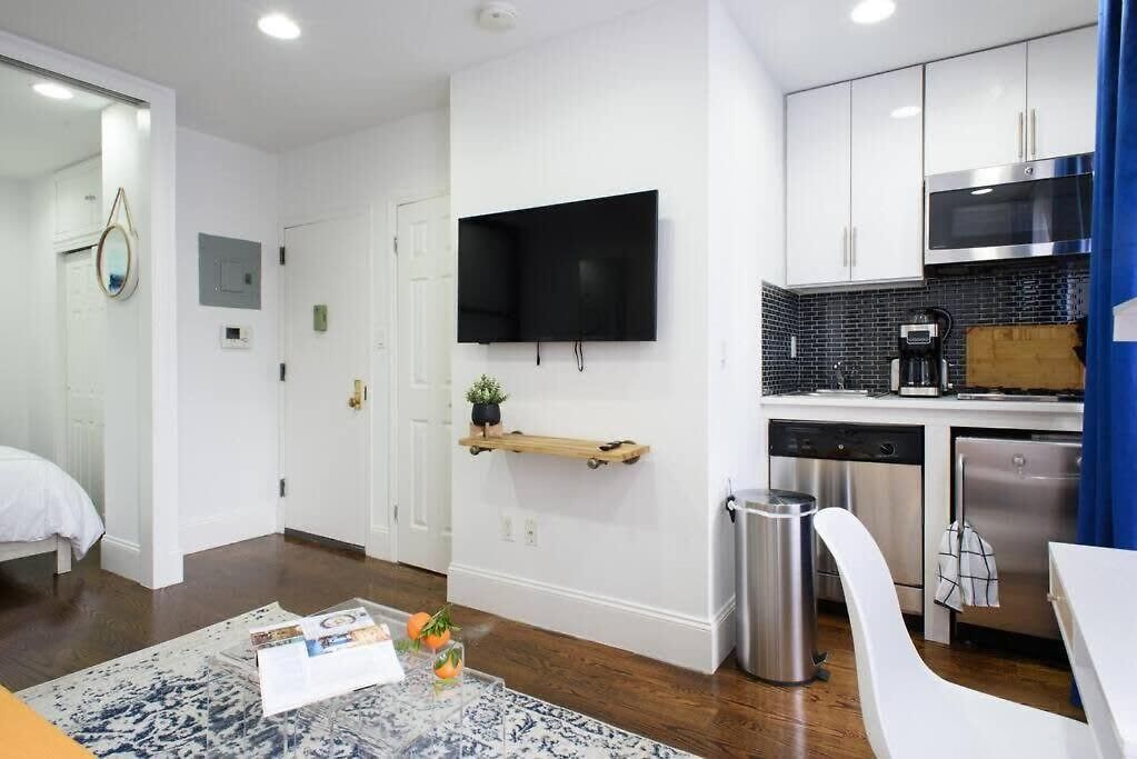 Apartment 69 Les