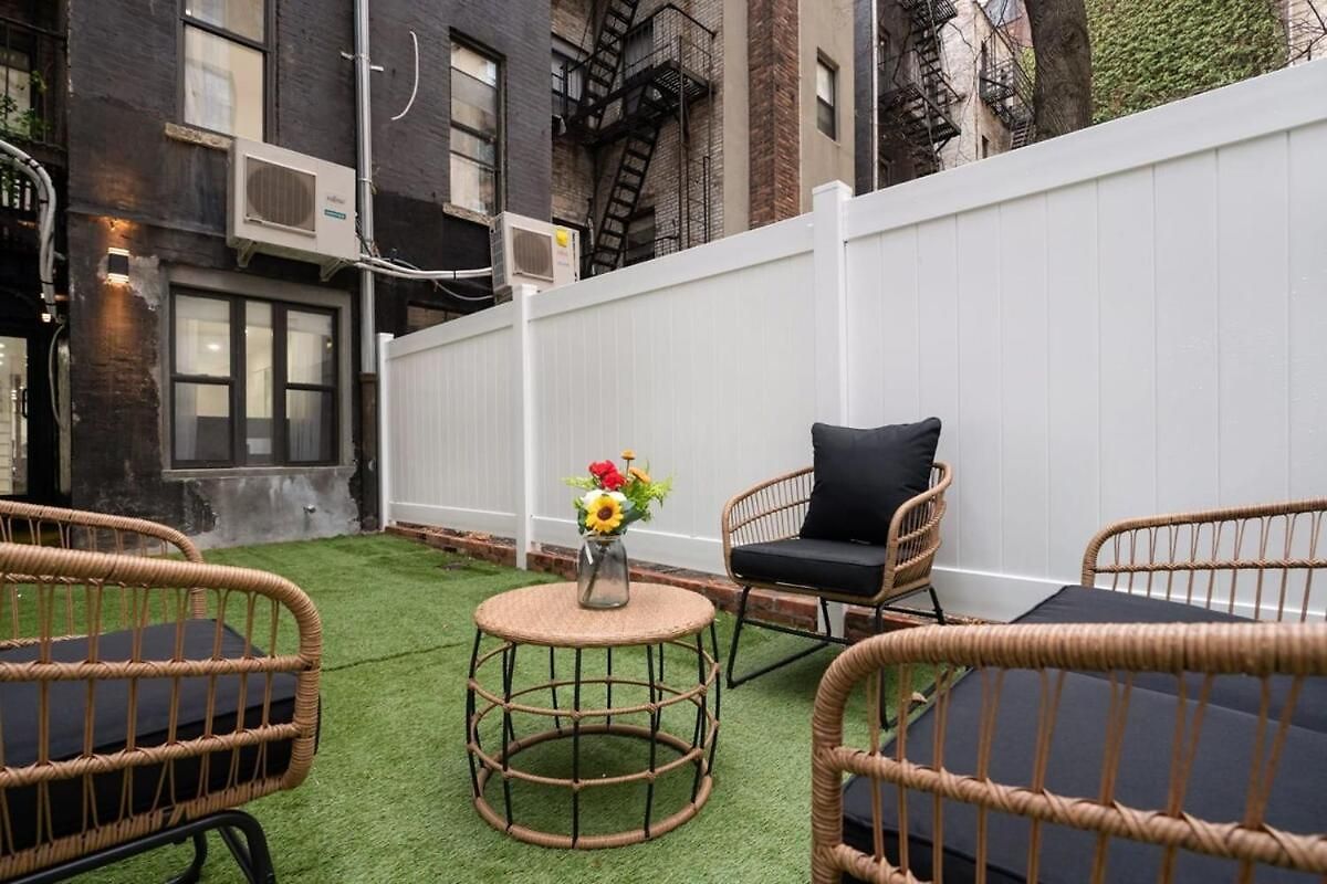 317 Ues Apartment