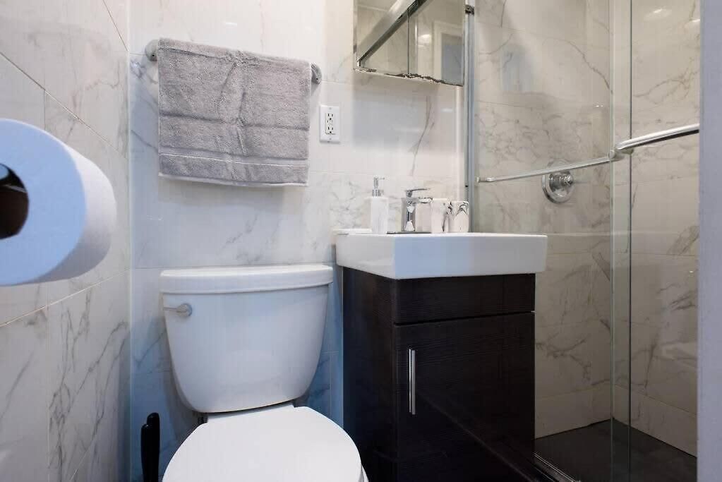 69 Les Apartment