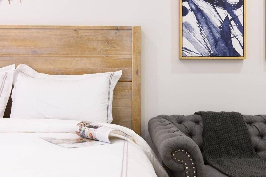 Apartment 240 East