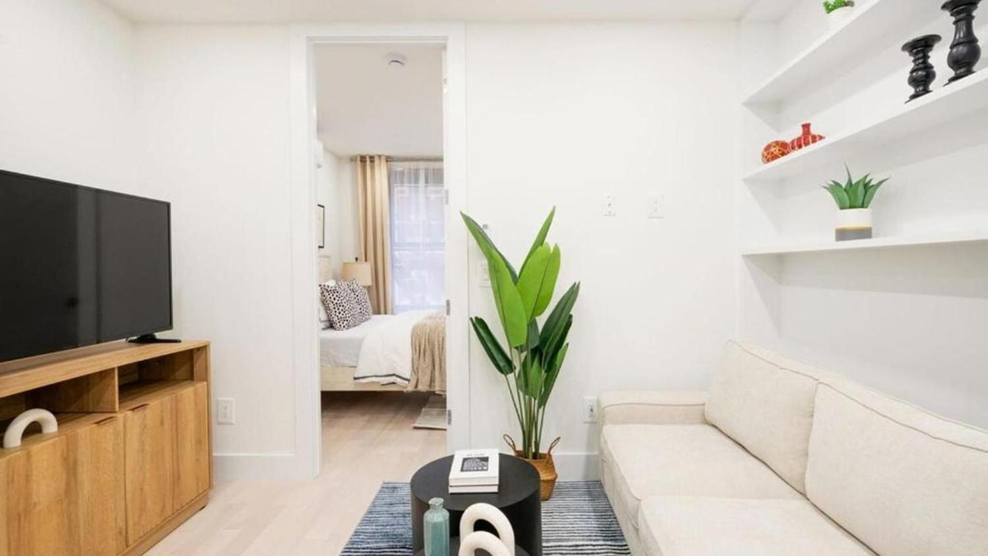 48 Midtown West Apartment New York