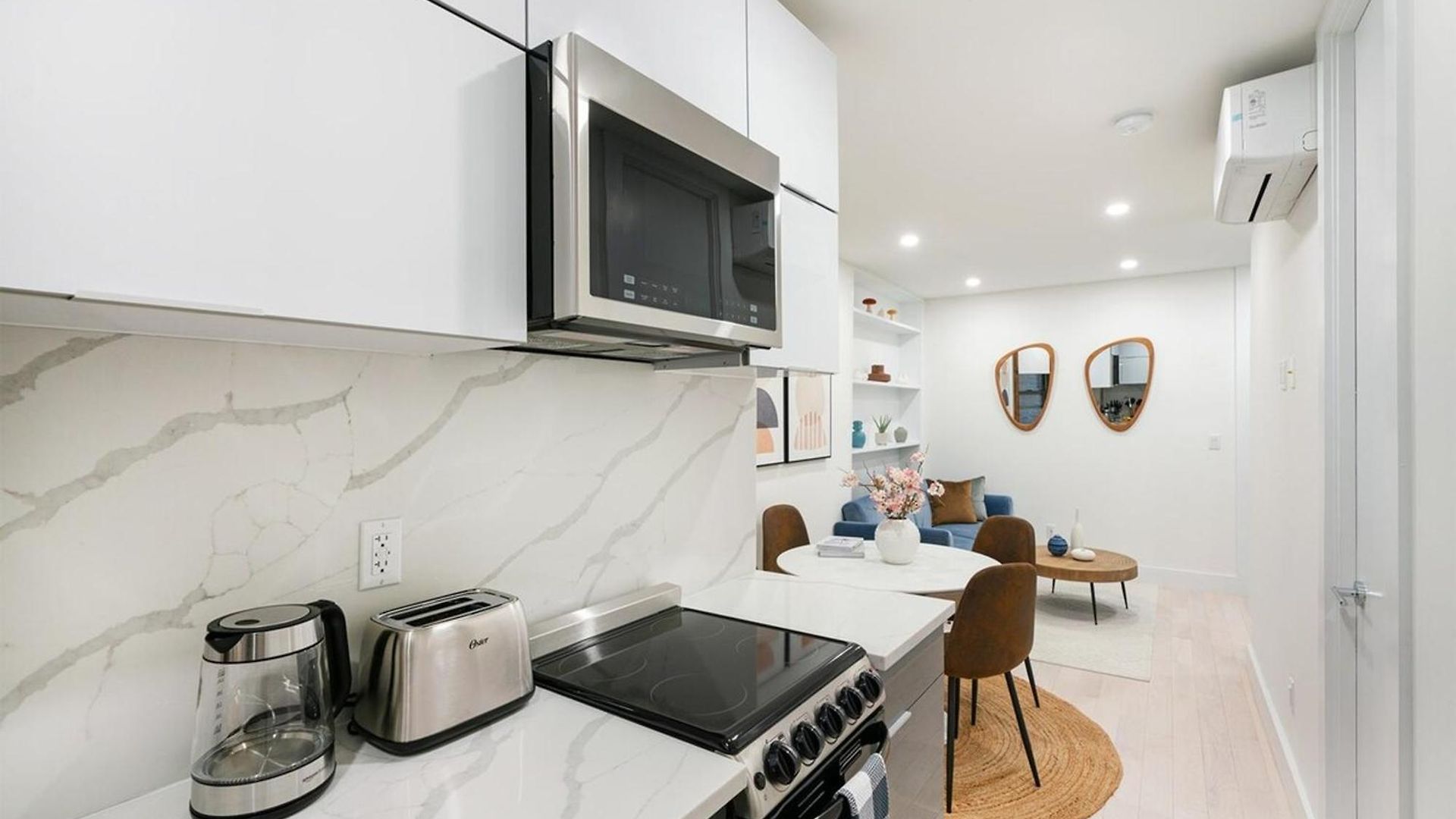 Apartment 48 Midtown West *