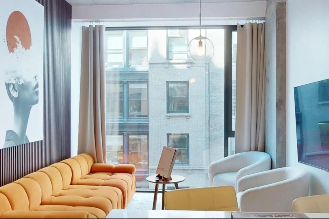 Sleek Two Bedroom In Manhattan Apartment New York