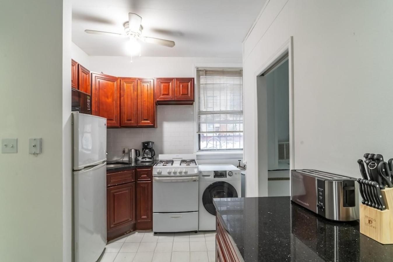 Apartment Nyc 3br Steps From Times Square & Transit *