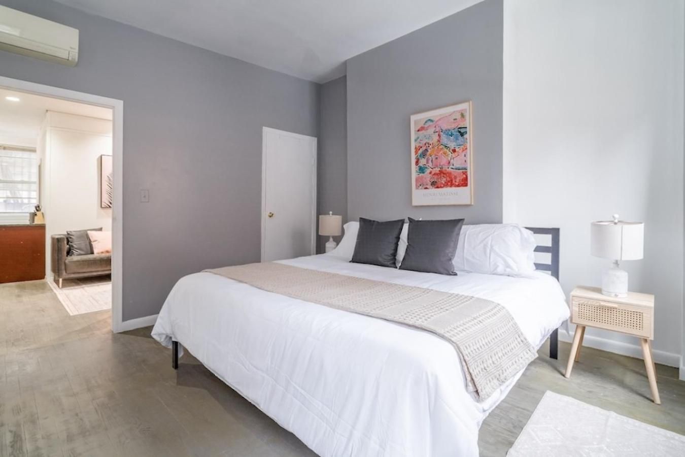Apartment Nyc 3br Steps From Times Square & Transit New York