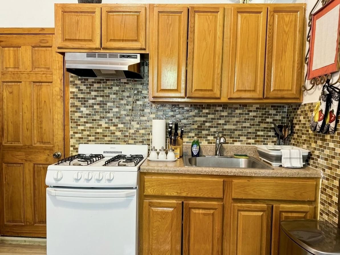 Unique Brooklyn Brownstone Bedstuy Apartment *