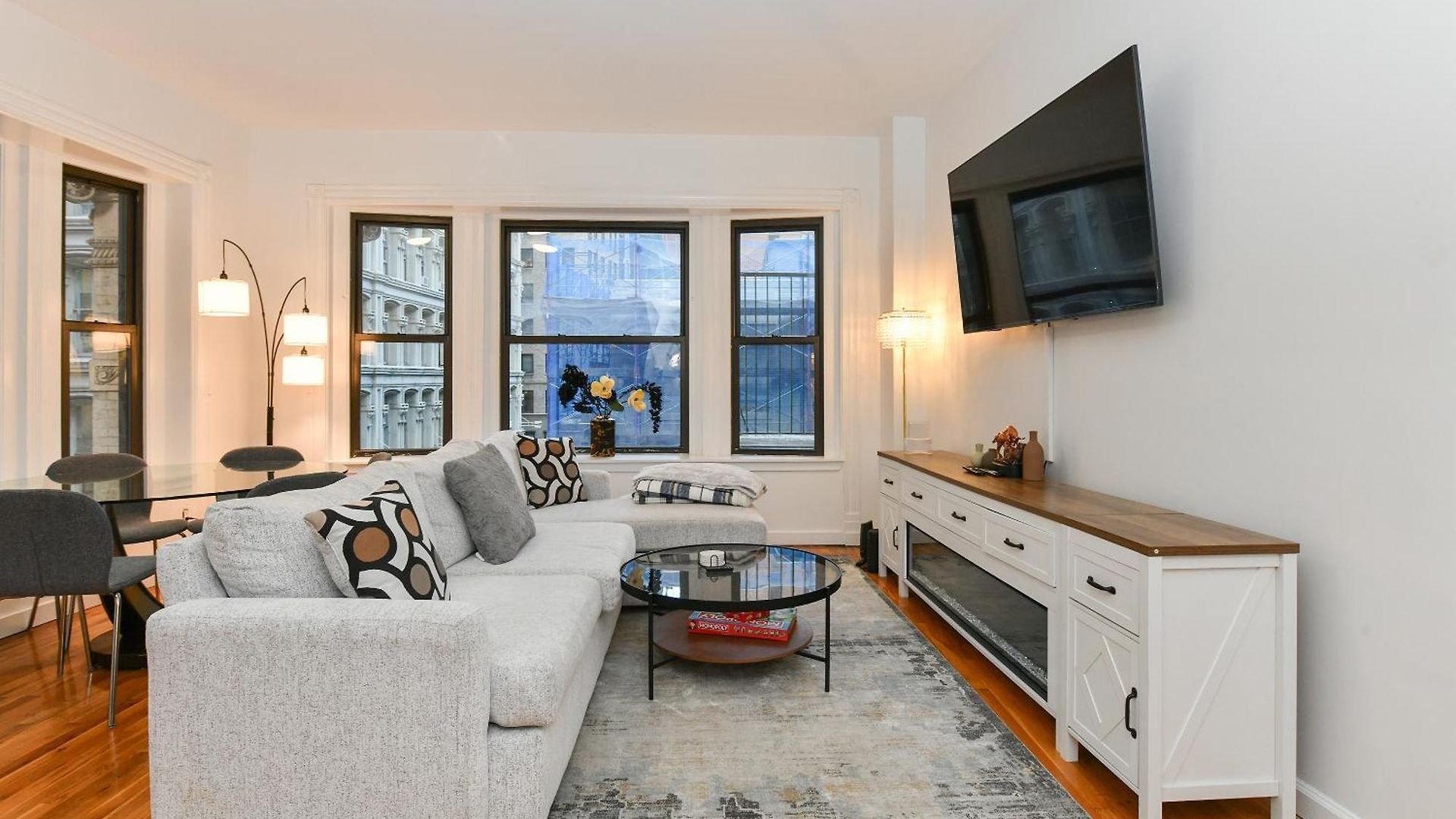 Elegant Fidi 3br - Private Elevator - Modern Luxury Apartment