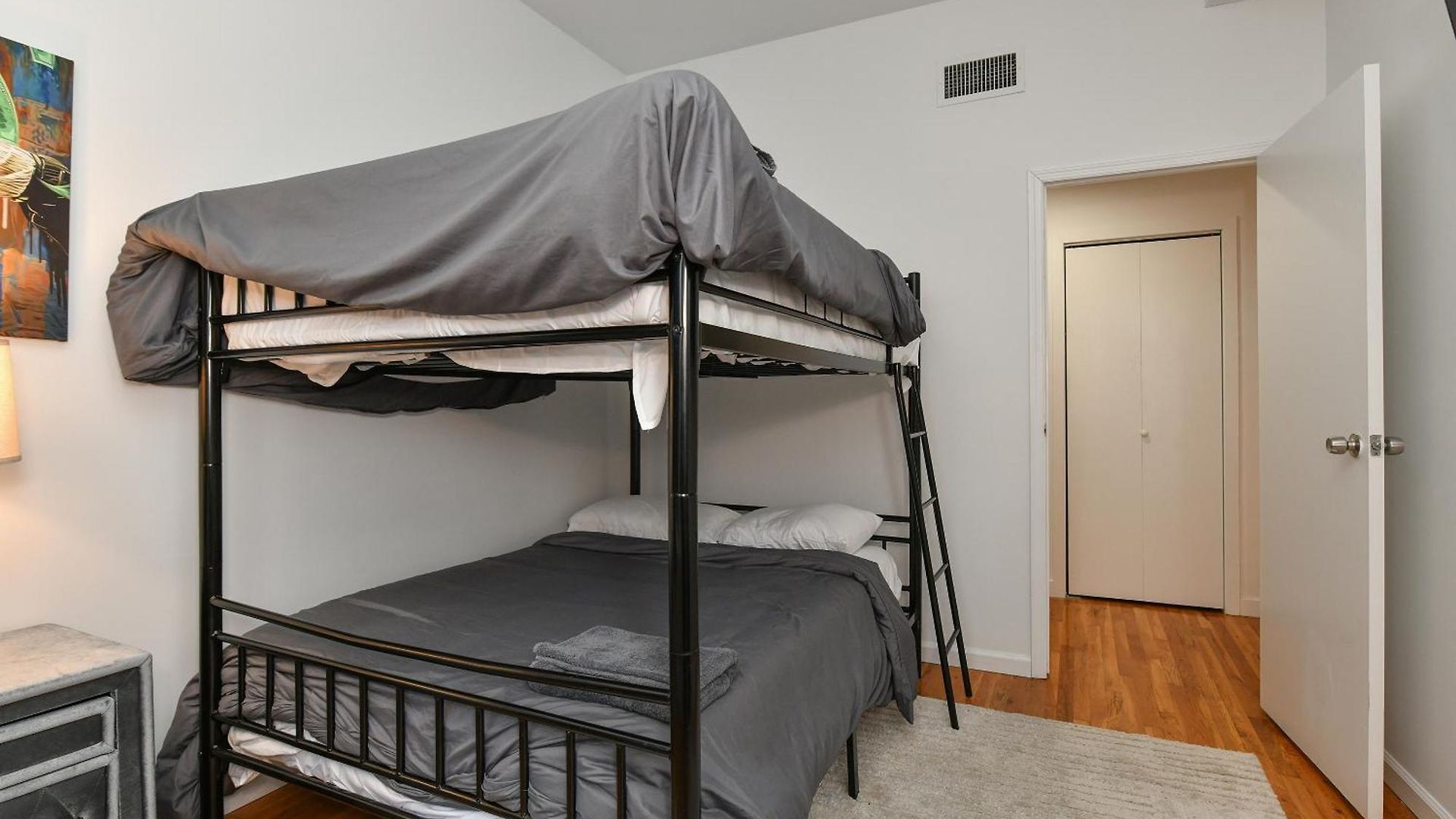 Elegant Fidi 3br - Private Elevator - Modern Luxury