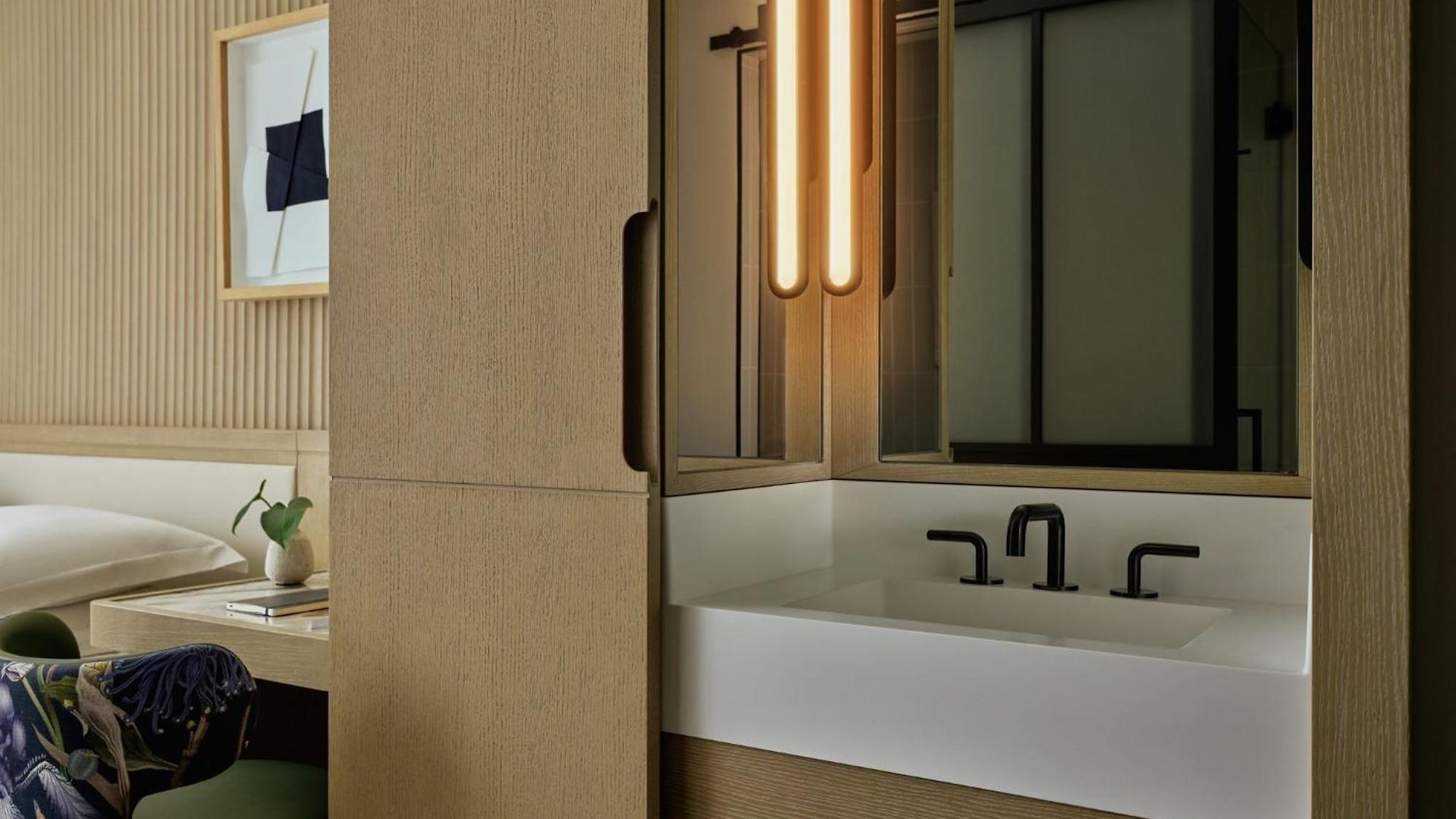 Kimpton Era Midtown By Ihg Hotel