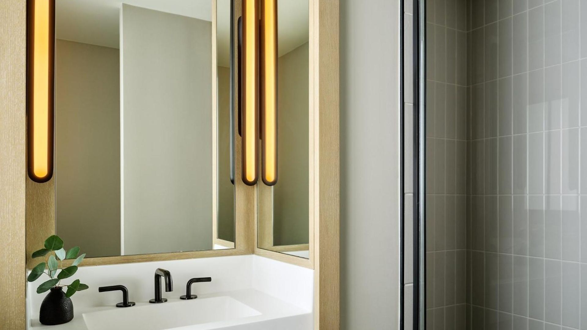 Kimpton Era Midtown By Ihg