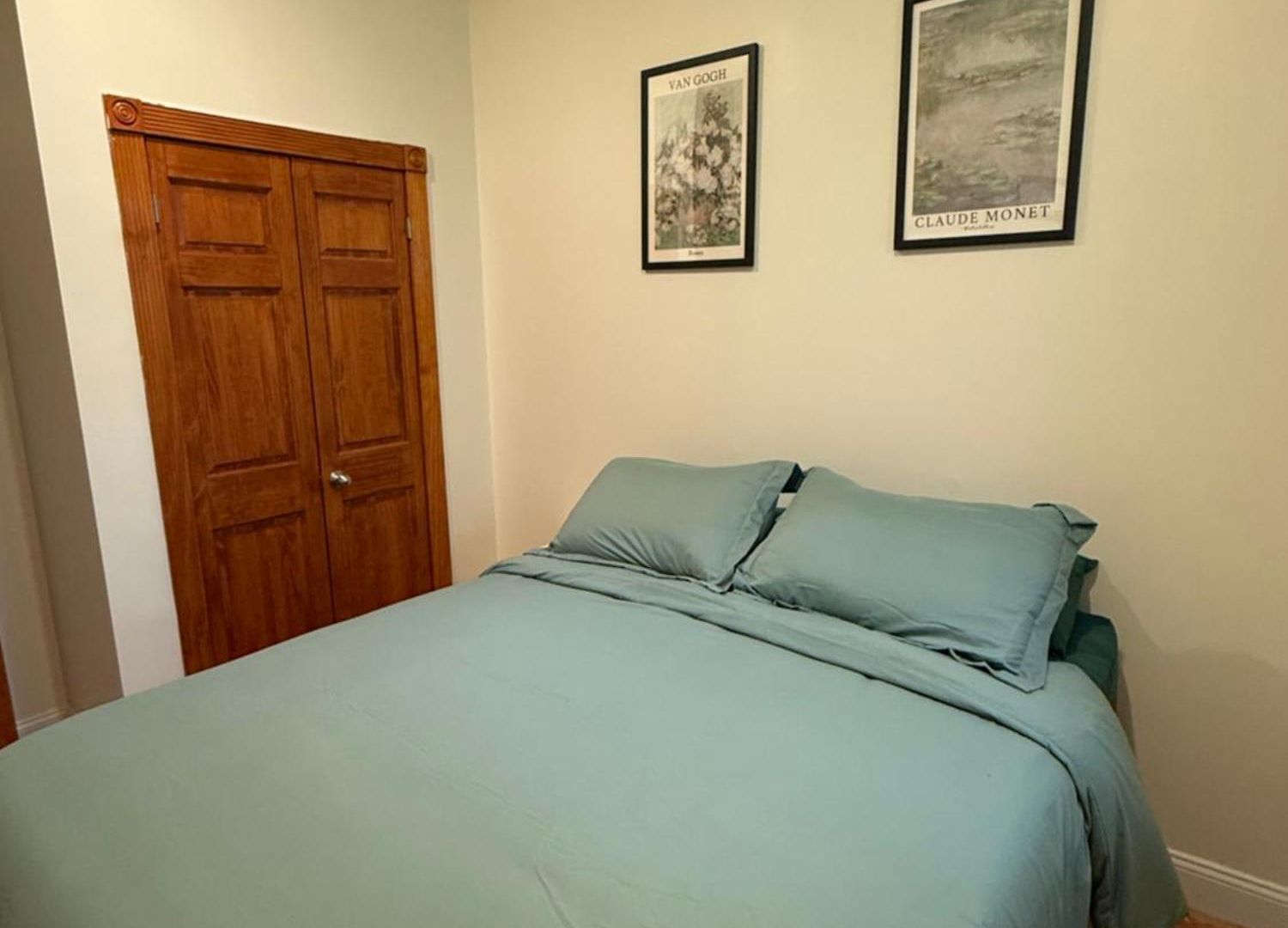 Guest house Chic Times Square 1br Entire - Private Kitchen & Bath - Hosts 4 New York