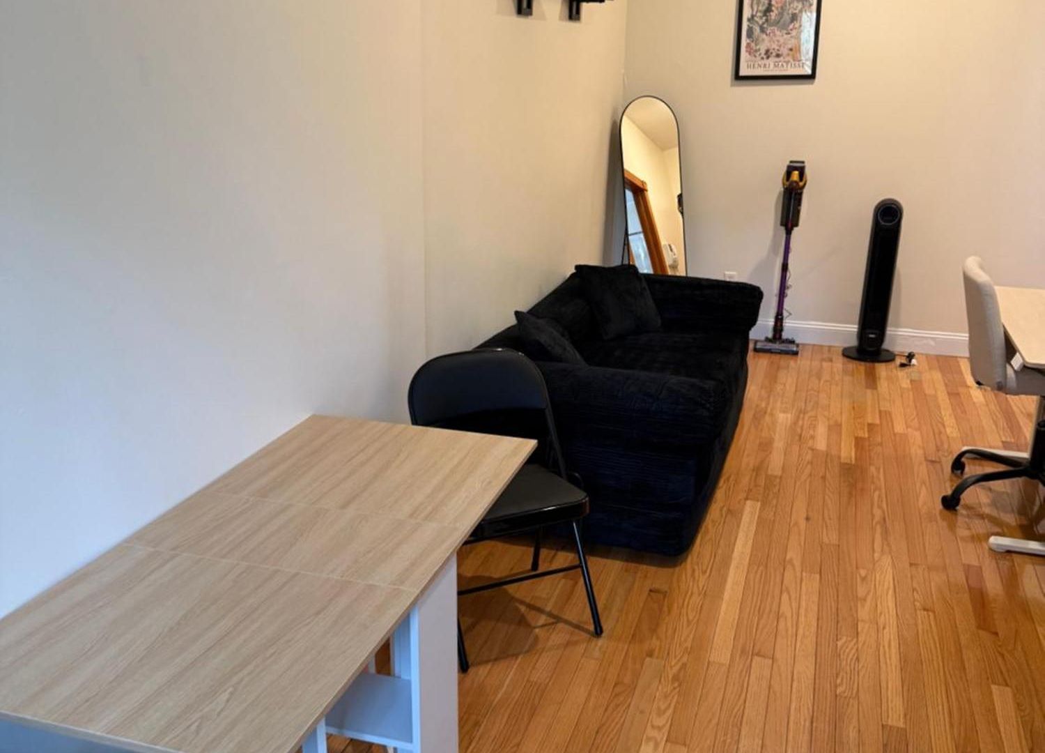 Chic Times Square 1br Entire - Private Kitchen & Bath - Hosts 4 New York