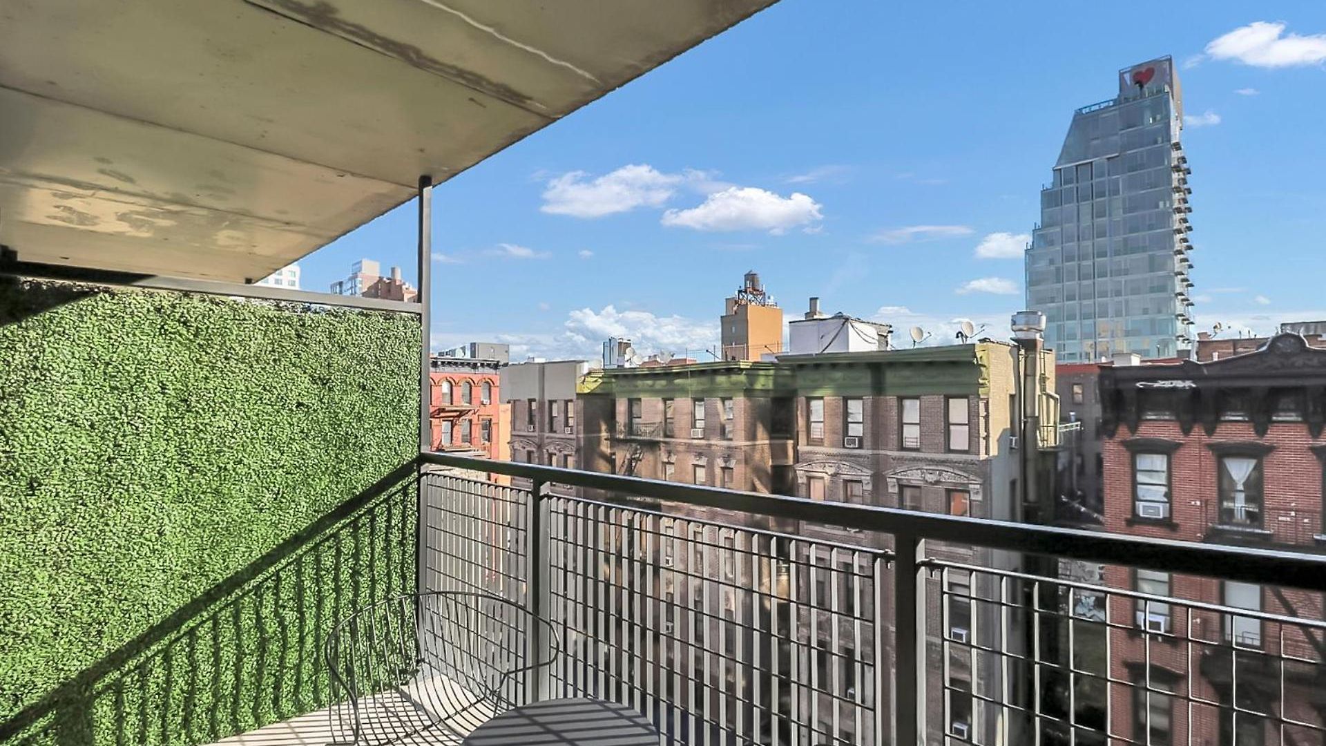 Merchant Les 4*