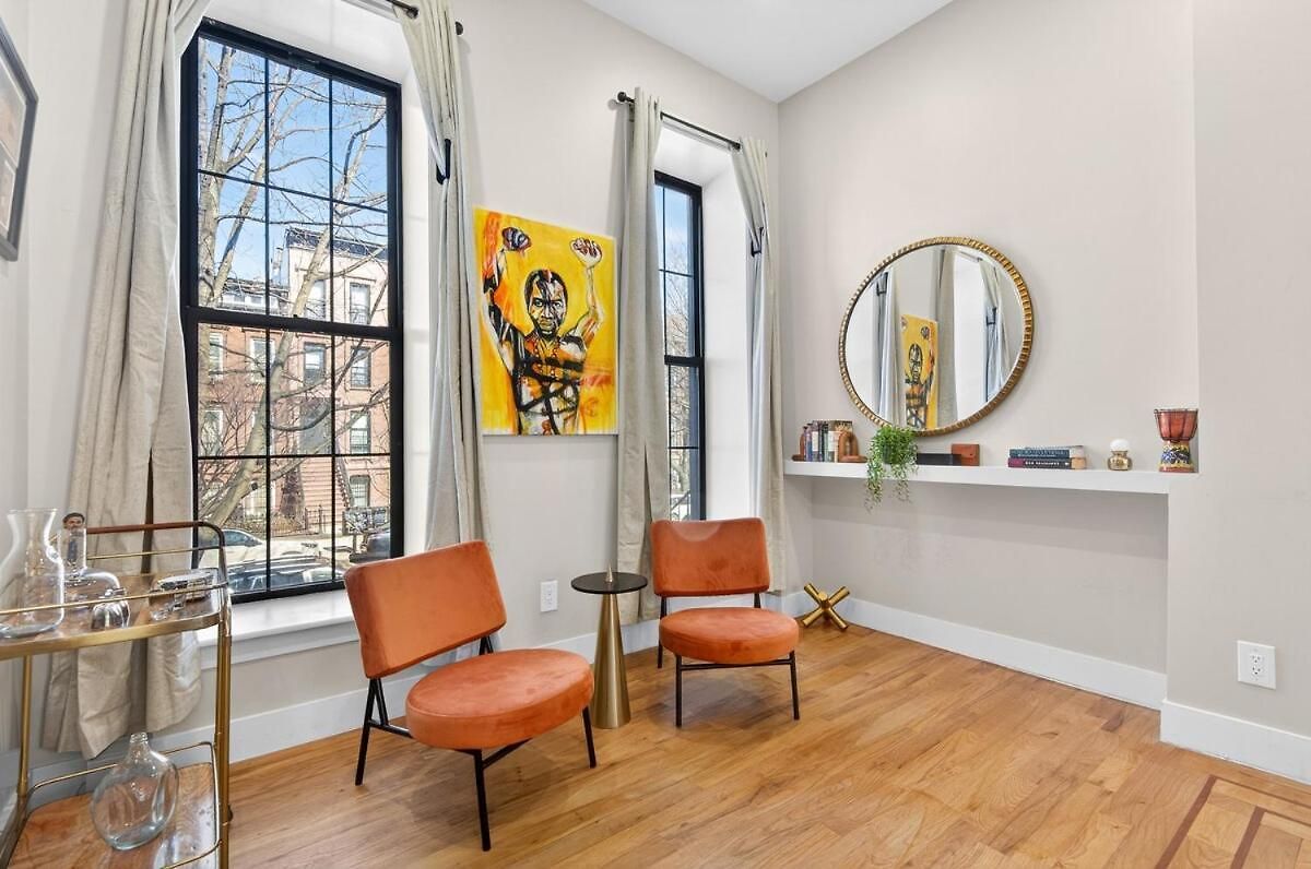 Private In Brooklyn Brownstone Hosted
