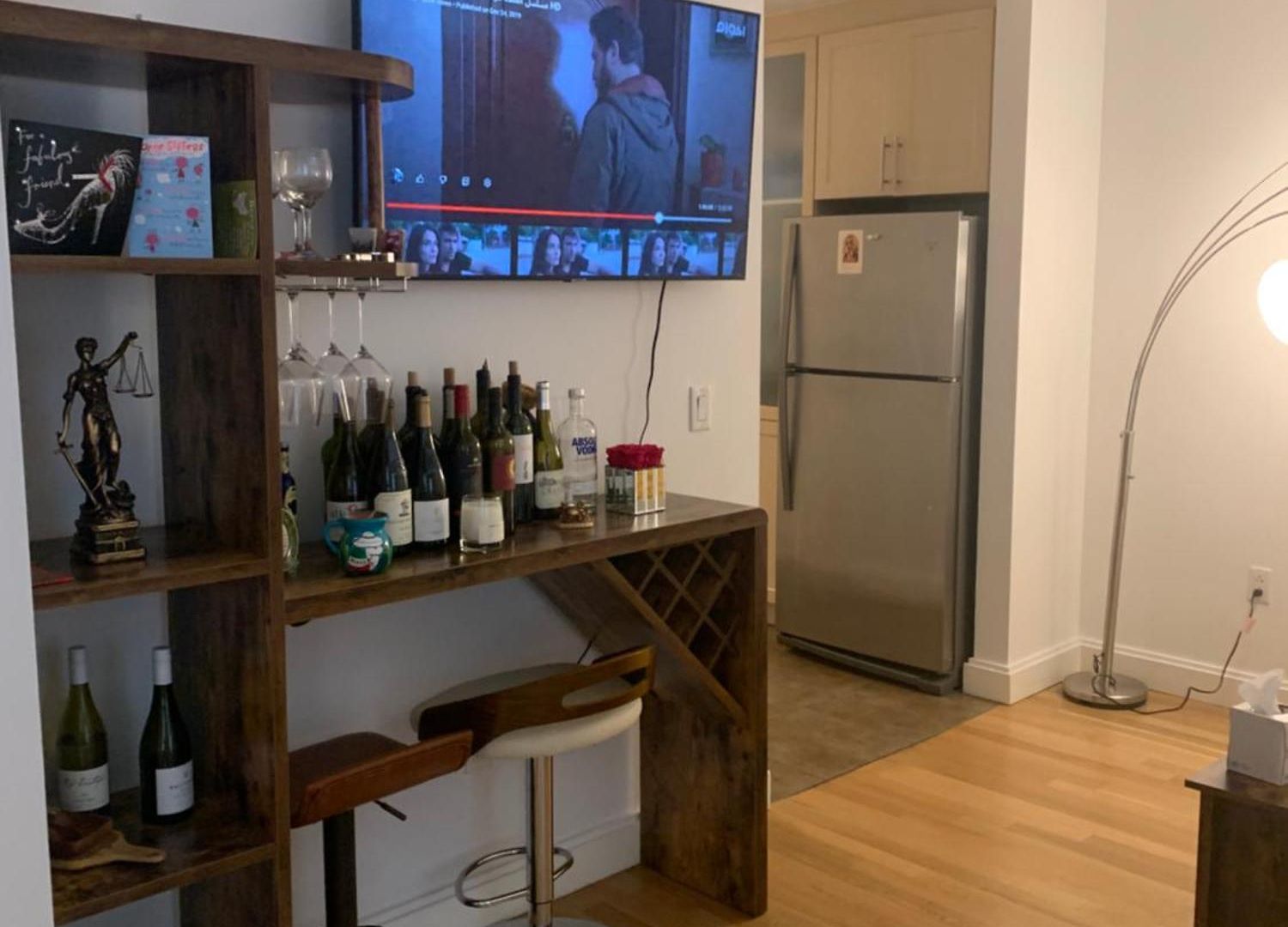 Homestay Street Large Private Bedroom ,high Speed Internet -female Only New York