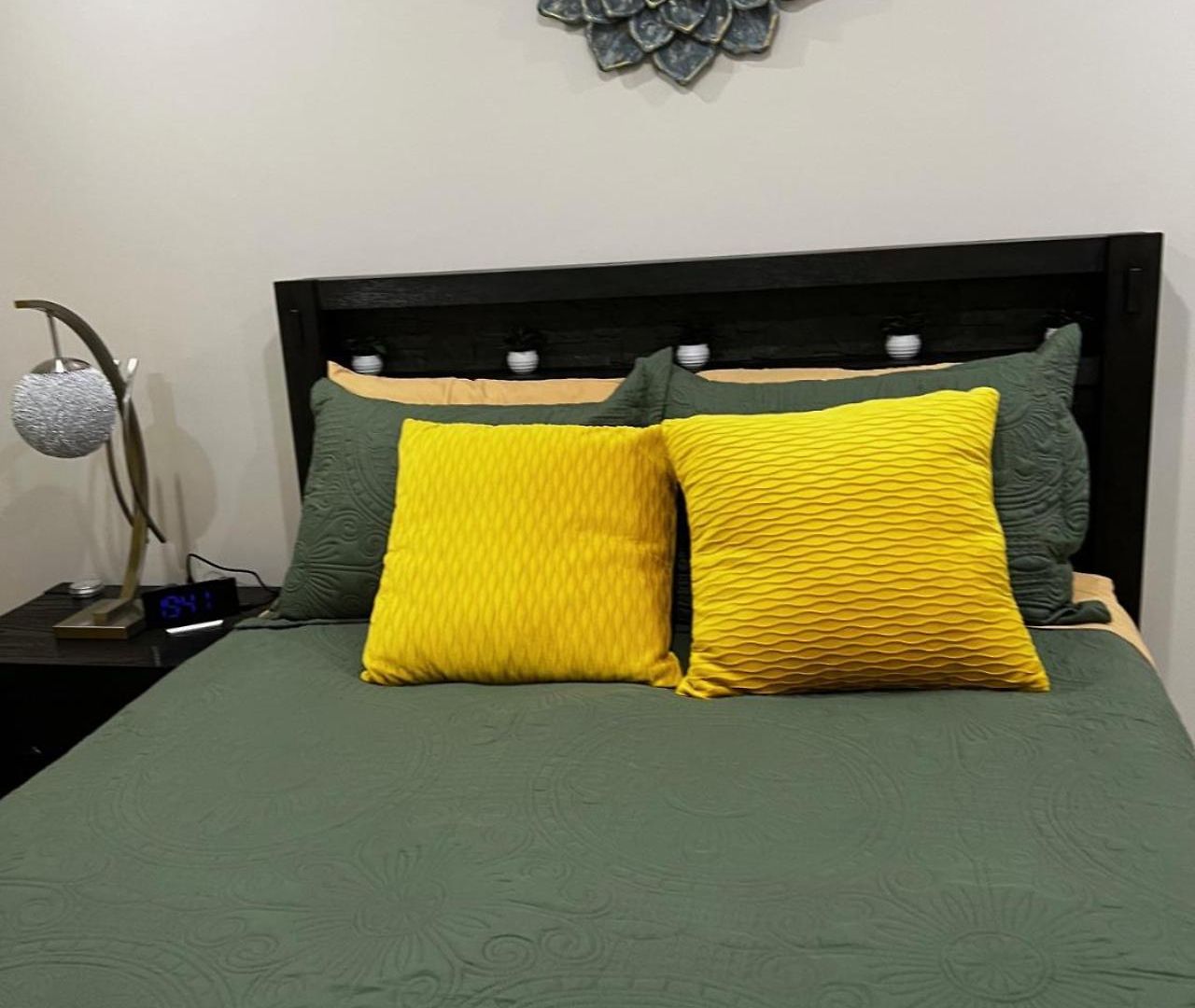 Timeless Elegance One Bedroom Holiday home *