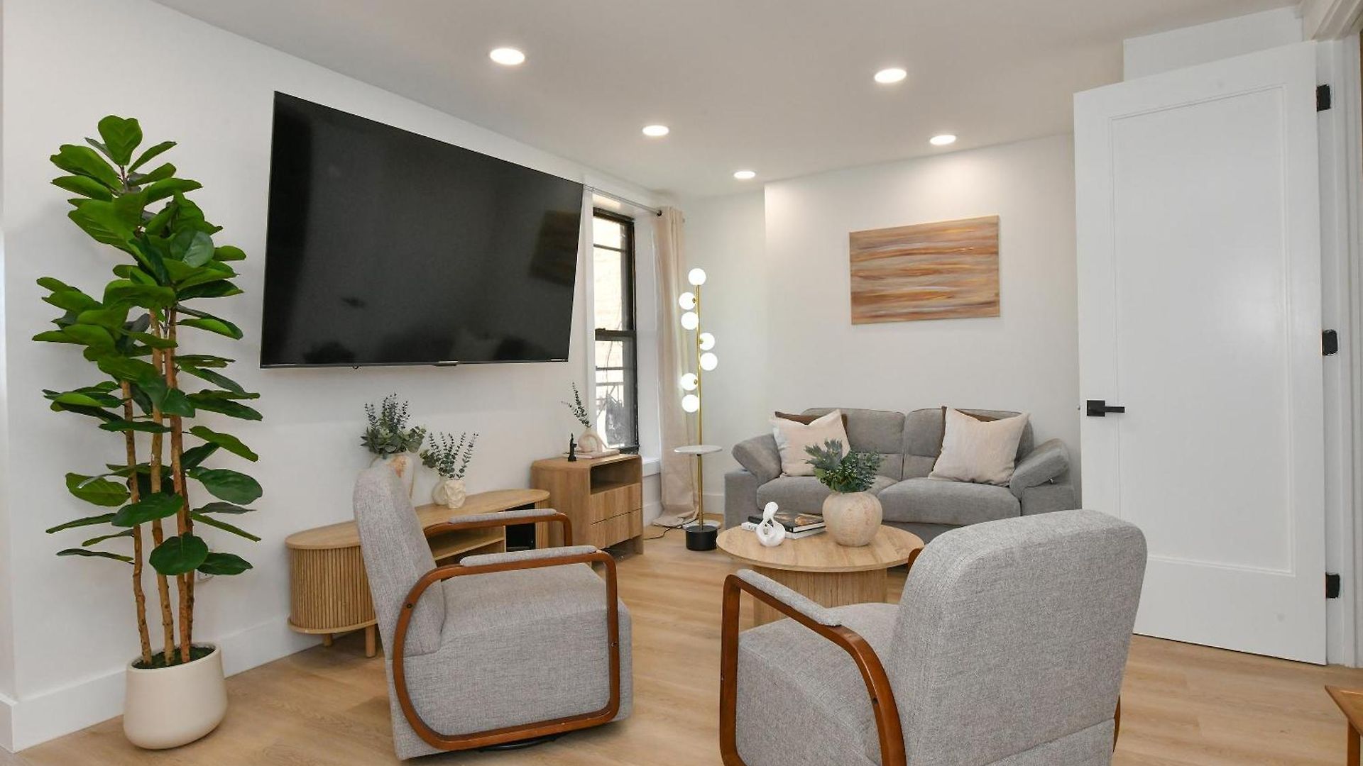 Aparthotel Chic 4br Stay-steps Away From Park New York