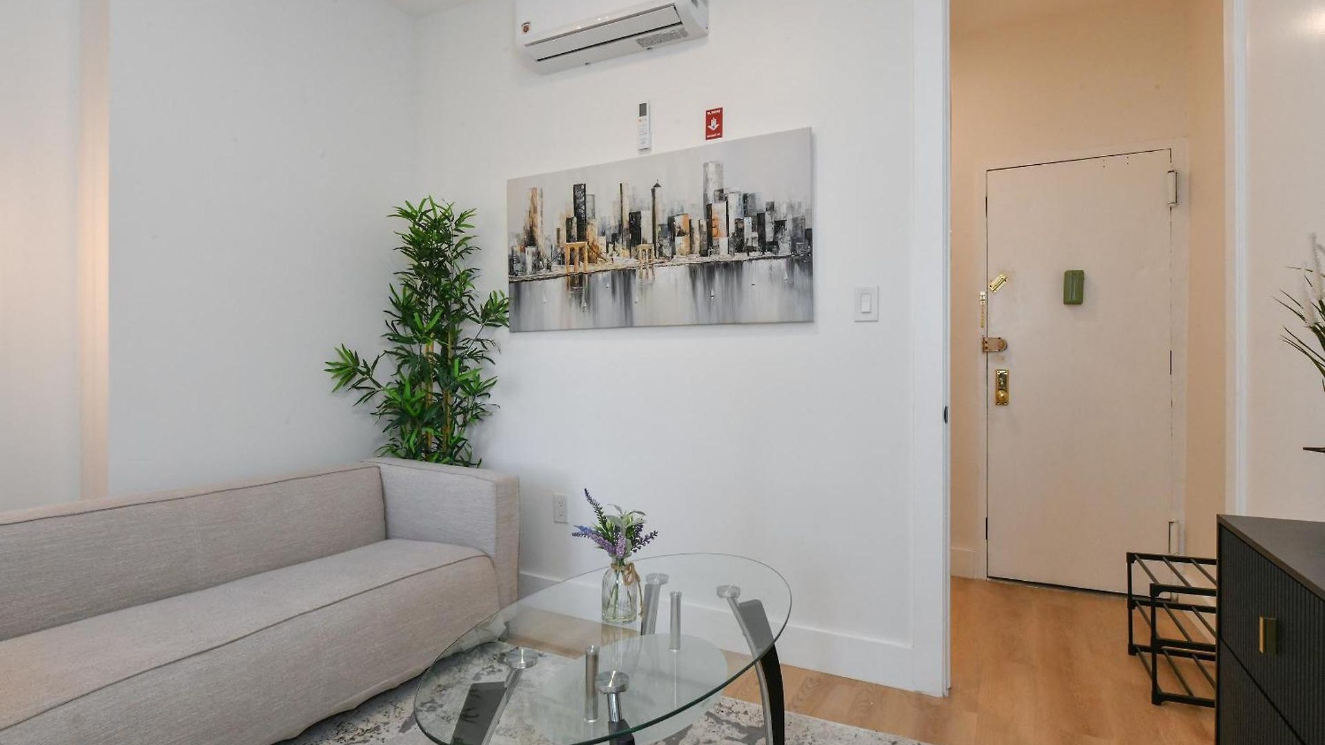 Chic 2br Stay-steps From Park Aparthotel New York